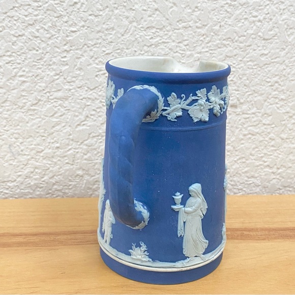 Vintage WEDGWOOD Blue Jasperware Etruscan Scene 4.5” Creamer Milk Jug - Picture 6 of 16